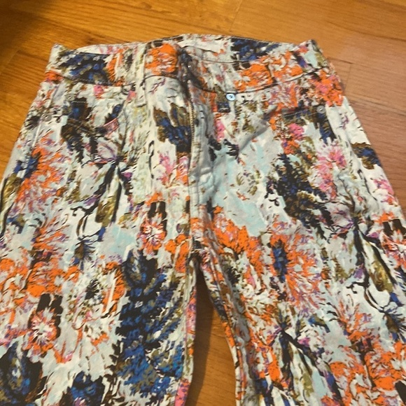 Women’s 7 For All Mankind jeans. Blue with design. Size 24 - Picture 3 of 9